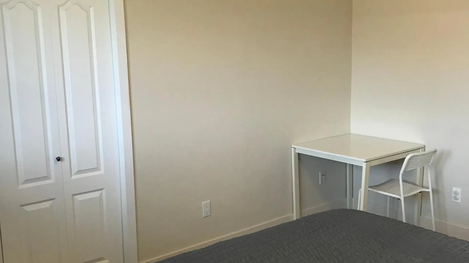 ホームステイ Separate Bathroom, Spacious And Bright Large Bedroom リッチモンド